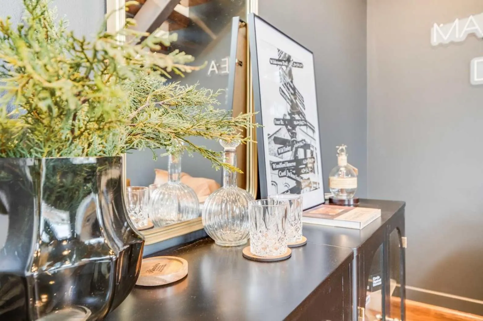 Chic Modern Condo In The Vibrant Nulu District Louisville 0*,  Verenigde Staten
